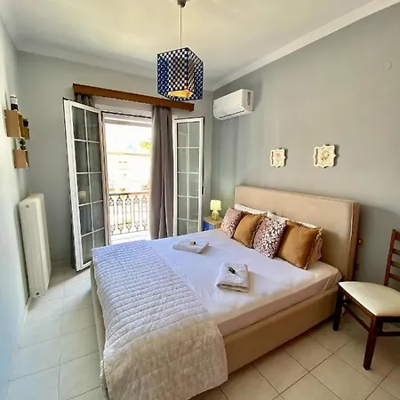 Athina's Maisonette *