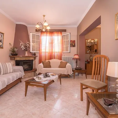 Athina's Maisonette
