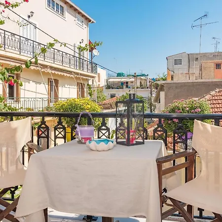 Athina's Maisonette Apartment *